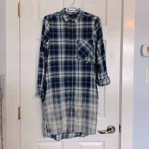 Zara Basic Women's Shirt Dress Navy Plaid Flannel Ombre Extra Small Soft Grunge